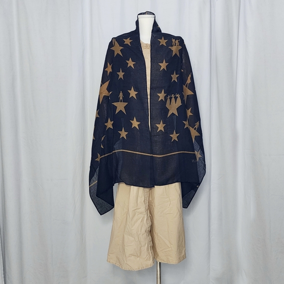 Hamilton Accessories - Hamilton Black And Gold Stars Shawl